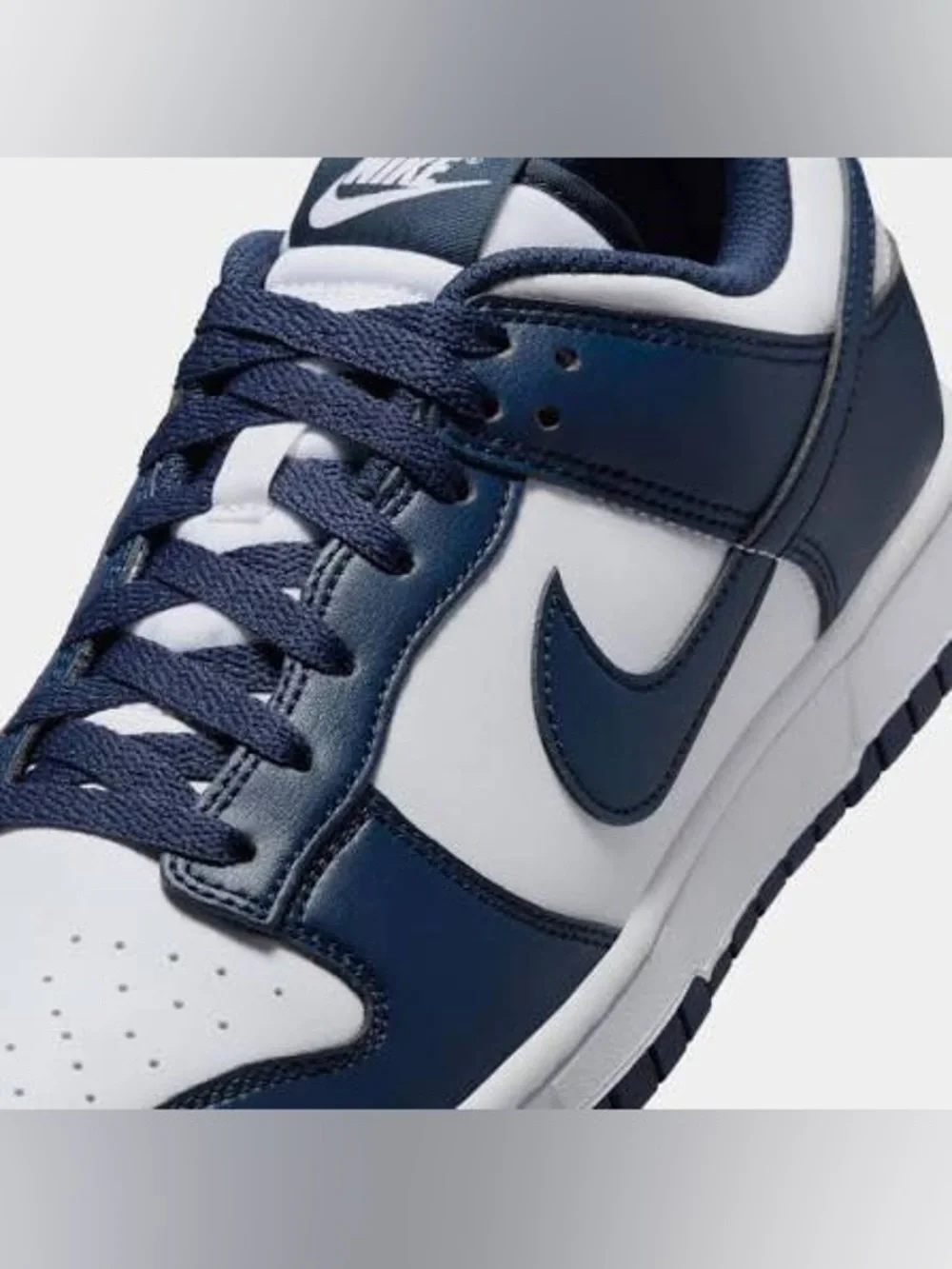 Nike Men’s Dunk Low - midnight. 9.5